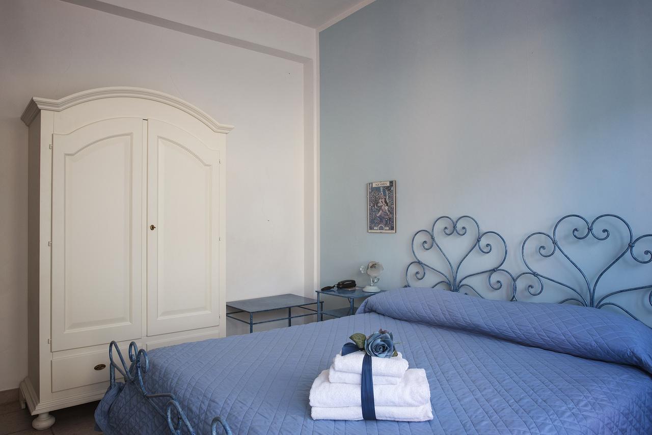 Albergo La Bussola Abbadia San Salvator Exterior photo